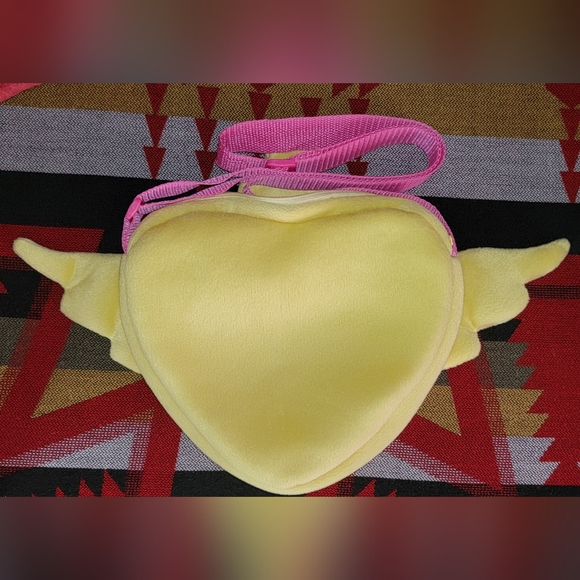 Sailor Moon Crisis Brooch Compact Purse - Picture 2 of 3